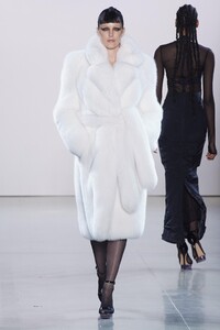 defile-laquan-smith-automne-hiver-2020-2021-new-york-look-42.thumb.jpg.87fd9099f53db9ba5115c98a0c5ff30c.jpg