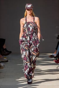 defile-salvatore-ferragamo-printemps-ete-2020-milan-look-38.thumb.jpg.915824a3e39a7094ddee7f5deabcba33.jpg