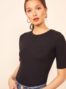 janine-top-black-3.thumb.jpg.1888244be16c86f2bb05fb9d141d4c4b.jpg