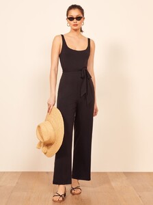 june-jumpsuit-black-2.thumb.jpg.8695dc88ed9983c2816ea27b3fb7ca23.jpg