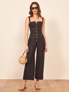 kass-jumpsuit-black-1.thumb.jpg.ae3716cc4df9c35f115c92ec788584bb.jpg