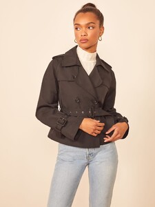 lafayette-jacket-black-3.thumb.jpg.79b7d040675bbb60cfe185f39a3d1f79.jpg