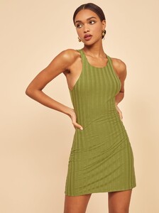 mel-dress-avocado-1.thumb.jpg.0ed080034d0d5f7d04ff02b4265d0c7c.jpg