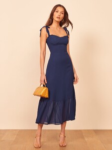 nikita-dress-danube-3.thumb.jpg.4f2310d81f33b36d2c342375b7eb2331.jpg