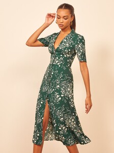 rocki-dress-lake-3.thumb.jpg.76c0ed984dfb46b71bd4f0dd32e25cf9.jpg