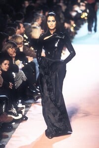 1116314207_JeanPaulGaultier1996WomenRTW69.thumb.jpg.095d01df44c556ff70537bb3cae0c43c.jpg