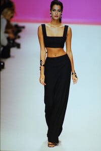 1148683143_YvesSaintLaurent1996SS(8).thumb.jpg.bbb6d6520d8b6fd9eec0e31dbf2abb3e.jpg