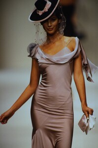 1176049455_john-galliano-ss-1994(1).thumb.jpg.b9a50d381080cc8ee05ba423cdfbe287.jpg