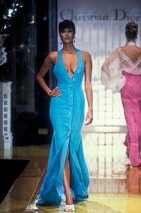 1485940064_ChristianDior1995HauteCouture113.thumb.jpg.6e10081bc2a868f7a91e05258249ad8a.jpg