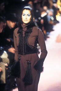 1625771666_JeanPaulGaultier1996WomenRTW6.thumb.jpg.6a3b57f9c203d11ab2cb9c3ee8f6e284.jpg