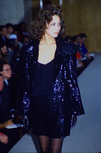 1840354603_perry-ellis-fw-1987(4).thumb.jpg.e2a49d6e0095560349df60bc37ae4853.jpg