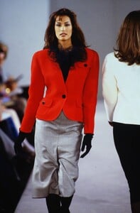 1982069708_bill-blass-fw-1992(1).thumb.jpg.66ad0adada863d771ba84a59c866ebd2.jpg