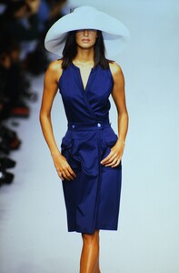 568297240_chloe-ss-1996(12).thumb.jpg.78f0e61b02fba3412595be6af98fb1b5.jpg