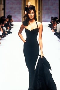 62940921_HerveLeger1996WomenRTW95.thumb.jpg.8cfba4702dd3ad5171000ba2b0881662.jpg