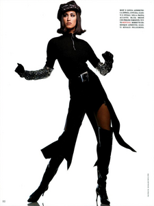 Chic_Raider_Demarchelier_Vogue_Italia_September_1991_09.thumb.png.07fe10cc7924ea6d076c71d054c4063e.png