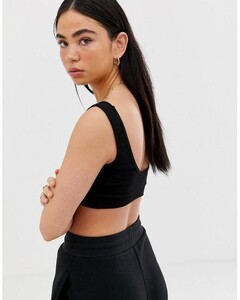 collusion-black-Crop-Bralette-With-V-Neck.thumb.jpeg.9a9a7ede83c590777395f061e5ec16dd.jpeg