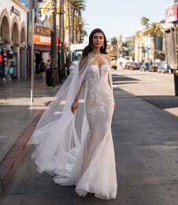 pronovias_91025543_2969527853108563_6608828916813907950_n.jpg