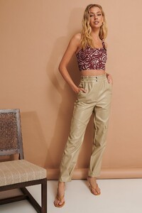 safari_pocket_detail_pu_pants_1018-005244-0005_01c.jpg