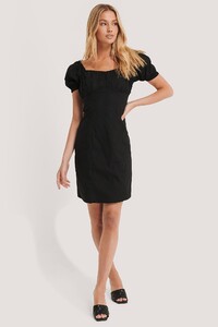 trendyol_square_collar_mini_dress_1494-003066-0002_01c.jpg