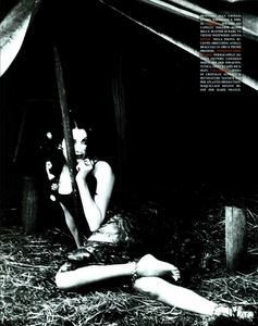 von_Unwerth_Vogue_Italia_June_1992_07.thumb.png.66318ccd1f332270ecb047bc4d64bb22.png