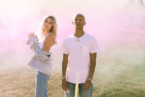 hailey-bieber-jaden-smith-levis-campaign-spring-2020 (5).jpg