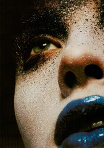 ARCHIVIO - Vogue Italia (August 2004) - Atelier Maquillage - 002.jpg