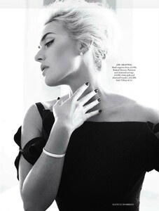 1111051706_ukharpersbazaar2013april3.thumb.jpg.5006492b8ccba5ec934a4213a87bc280.jpg