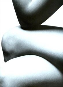 ARCHIVIO - Vogue Italia (March 2003) - Body Sculpture - 003.jpg