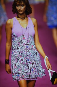 1219954735_karl-lagerfeld-spring-1995(16).thumb.jpg.e1a4d4aea7d47b943832a778c5b6842d.jpg