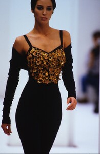 1242294946_dolce-gabbana-fw-1990(5).thumb.jpg.2ae1b51b3d2432bfbc27e03d16c9beb6.jpg