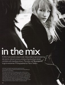 Vogue UK (September 1999) - In The Mix - 001.jpg