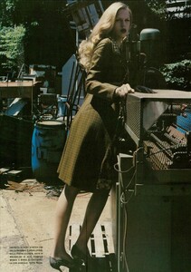 ARCHIVIO - Vogue Italia (September 2004) - Great Dash - 008.jpg