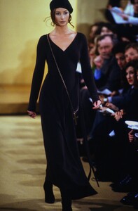 1502423633_donna-karan-fw-1993(20).thumb.jpg.2ff016b36f9f1545f68e1bbfa68ec874.jpg