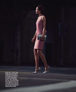 1744373583_Goldberg_US_Harpers_Bazaar_February_2014_05.thumb.png.c4e0790fb77d378ca479ff0ff6bd6614.png