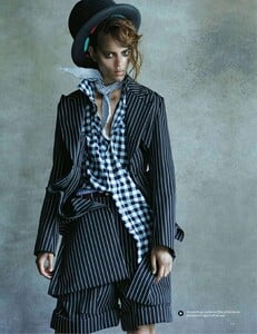 Vogue UK - 2013 08-123.jpg