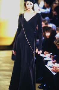 1814712248_donna-karan-fw-1993(23).thumb.jpg.0ed006609af8908fc0d2192c2d97b414.jpg