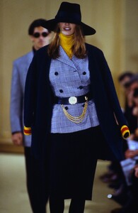 1817509202_donna-karan-fw-1992(10).thumb.jpg.8285b90da1270c2d6dedf71ef7d2742c.jpg