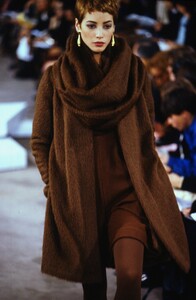 1892426980_christy-donna-karan-fw-1990(12).thumb.jpg.2e1a167266624fcb95c4fc31e9a25775.jpg