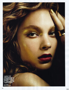 Vogue China (August 2008) - Lord Of Gold - 004.jpg