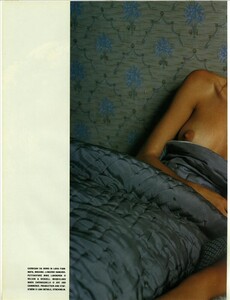 1989162335_ARCHIVIO-VogueItalia(November2001)-Inafairy-talemood-005.thumb.png.1b353fad176438aae58bb77371199701.png