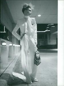 ARCHIVIO - Vogue Italia (March 2007) - The Next Shape - 010.jpg