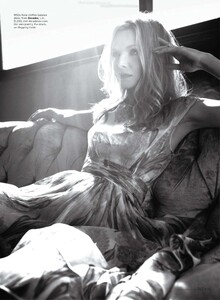 Elle US - 2011 11-320.jpg