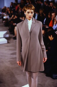 388607021_christy-donna-karan-fw-1990(15).thumb.jpg.e36ba2cac47b38bef25ae9bfb81a72eb.jpg