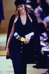 417002889_donna-karan-ss-1993(2).thumb.jpg.f99c7f8847cd8e829f56a93edd1e5472.jpg