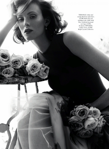 505291345_Lubomirski_UK_Harpers_Bazaar_May_2013_04.thumb.PNG.0768e9e9f624ce6467fc6d7be34fca17.PNG