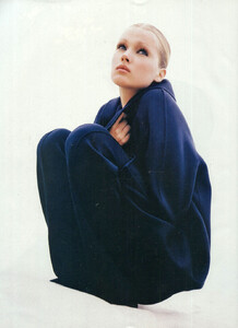 Harper's Bazaar US (September 1996) - Pure & Simple - 007.jpg