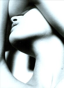 ARCHIVIO - Vogue Italia (March 2003) - Body Sculpture - 008.jpg