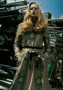 ARCHIVIO - Vogue Italia (September 2004) - Great Dash - 002.jpg