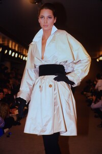 644747106_calvin-klein-fw-1987(2).thumb.jpg.1521719829fa4aff739da729b123bf66.jpg