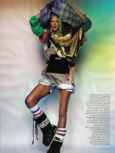 Vogue UK (November 2009) - Style Hunter - 007.jpg